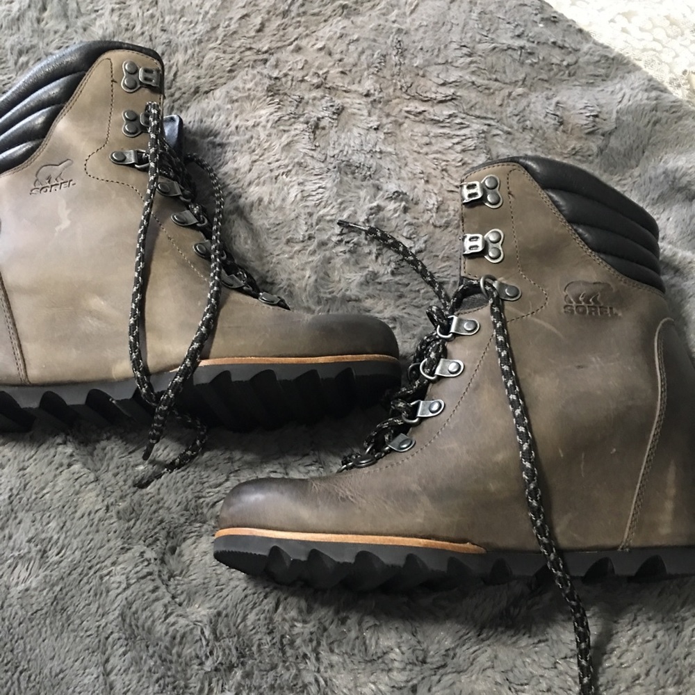 Sorel Conquest Size 8